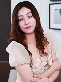 Asian woman Delin (Lin) from Qufu, China