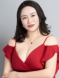 Asian woman Danni (Ni) from Changsha, China