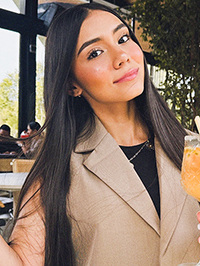 Latin single Sofia from Medellín, Colombia