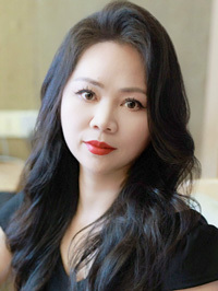 Asian woman Lili (Li) from Shanghai, China