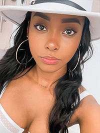 Latin single Andrea from Cali, Colombia