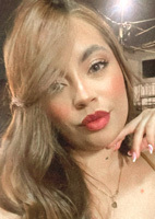 Russian single Estefania from Medellín