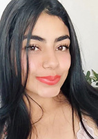 Russian single Daniela from Bogotá