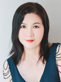 Asian woman Donghong (Hong) from Zhengzhou, China