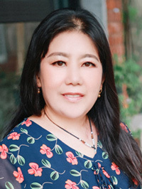 Asian woman Hong (Hong) from Zhengzhou, China