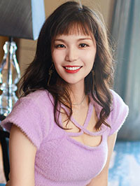 Asian woman Yanmei (Mei) from Ganzhou, China