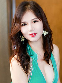 Asian woman Yumin (Min) from Shanghai, China