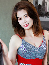 Asian woman Qiaoqiong (Qiong) from Zhuhai, China
