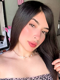 Latin single Angie Jhoana from Cartagena, Colombia
