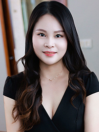 Asian woman Tongmei (Mei) from Zhengzhou, China
