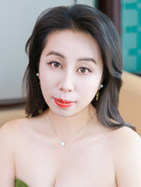 Asian woman Ying (Ying) from Changsha, China