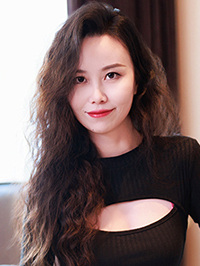 Asian woman Jingjing (Jing) from Hefei, China