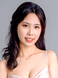 Asian woman Siyu (Yu) from Changsha, China