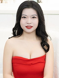 Asian woman Yi (Yi) from Changsha, China