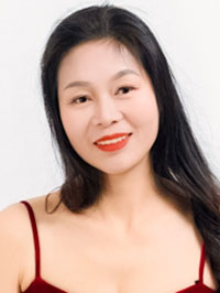 Asian woman Jinxiong (Xiong) from Changsha, China