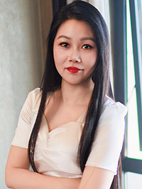 Asian woman Xinmei (Mei) from Shanghai, China