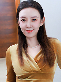 Asian woman Wenqiu (Qiu) from Shanghai, China