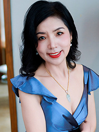 Asian woman Weilan (Lan) from Hefei, China
