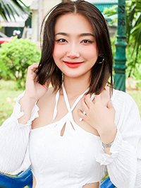 Asian woman Hai Yen (Yen) from Ho Chi Minh City, Vietnam