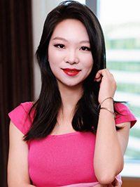 Asian woman Tianju (Ju) from Zhengzhou, China
