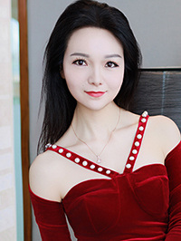 Asian woman Lingling (Ling) from Zhengzhou, China