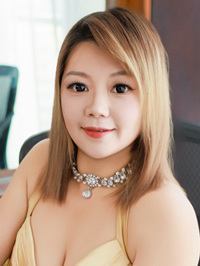 Asian woman Zhijin (Jin) from Shanghai, China