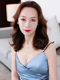 Asian woman Fengling (Ling) from Jining, China