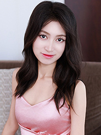 Asian woman Xingling (Ling) from Lincang, China