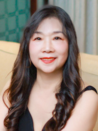 Asian woman Xiaoying (Ying) from Shangrao, China