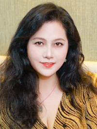 Asian single Donglian (Lian) from Guilin, China
