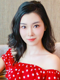Asian woman Jinxin (Xin) from Zhengzhou, China
