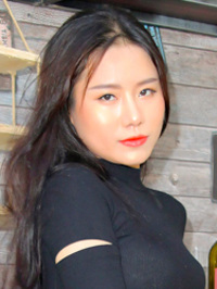 Asian woman Thi My Thuy (Thuy) from Ho Chi Minh City, Vietnam