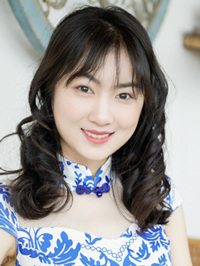 Asian single Yilin (Lin) from Weinan, China