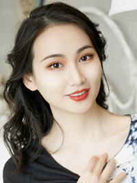 Asian woman Wanyu (Yu) from Xi'an, China