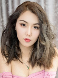 Asian woman Jing (Jing) from Xi'an, China