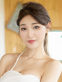 Asian woman Yang (Yang) from Xi'an, China