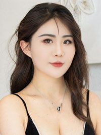 Asian woman Rui (Rui) from Xianyang, China