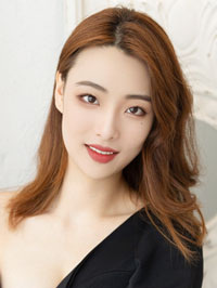 Asian woman Jialin (Lin) from Xi'an, China