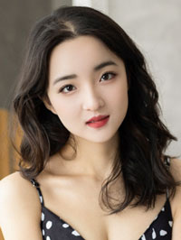 Asian woman Yifei (Fei) from Xi'an, China