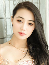 Asian woman Yanan (Nan) from Nanxianglong, China