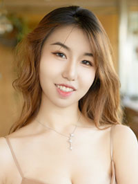 Asian woman Yuqi (Qi) from Xi'an, China