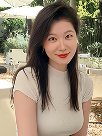 Asian single Linda from Shanghai, China