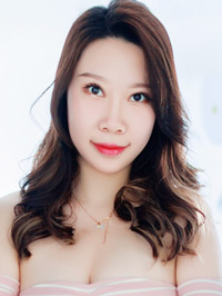 Asian woman Yajin (Jin) from Taiyuan, China