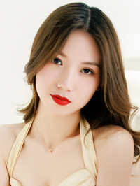 Asian woman Ruihua (Hua) from Taiyuan, China