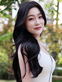Asian single Bella from Shenzhen, China