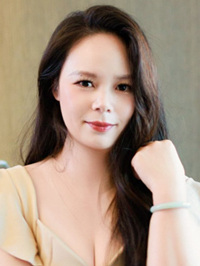 Asian woman Yanxiang (Xiang) from Changsha, China