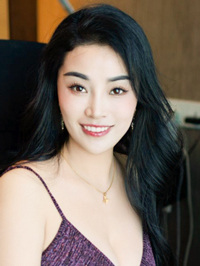 Asian woman Wannian (Nian) from Hefei, China