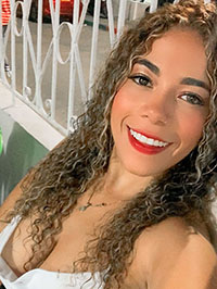 Latin single Rossana from Cartagena, Colombia