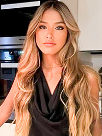European single Alejandra from Madrid, Spain