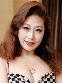 Asian woman Lifen (Fen) from Shanghai, China
